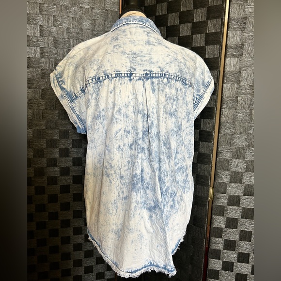 Altard State Denim Button Up Large - Picture 2 of 4